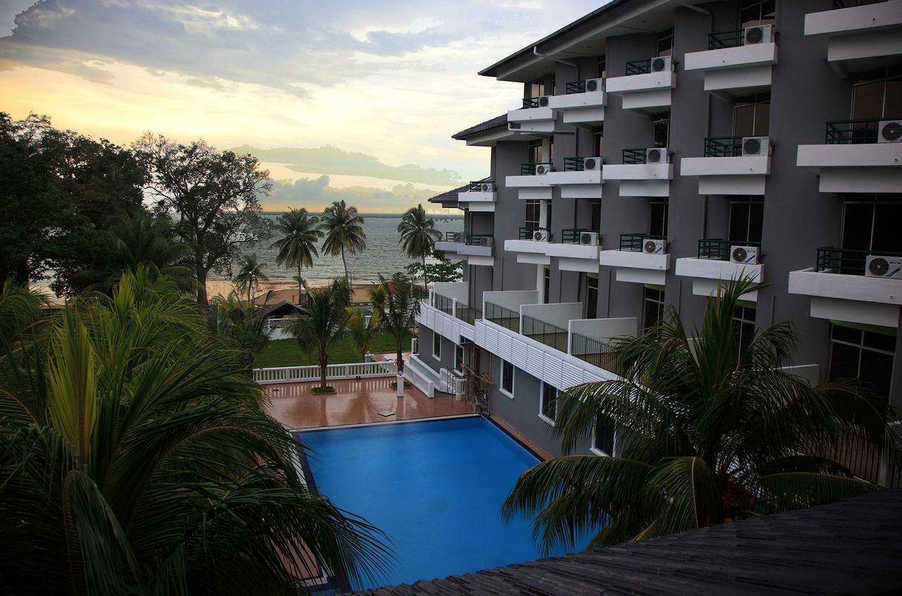 Akar Beach Resort Port Dickson Exterior foto